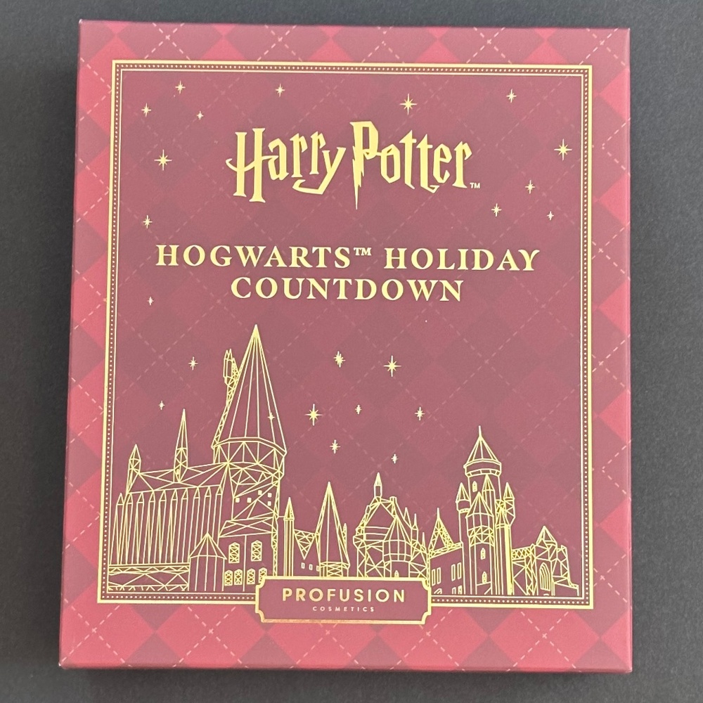 Harry Potter Profusion Cosmetics Hogwarts Holiday Countdown Beauty Set 12-Piece